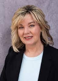 Lori Tellier's Instagram, Twitter & Facebook