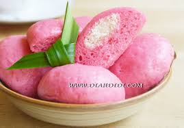 Bulatkan lagi hingga rapat dan bentuknya seperti bakpao. Diah Didi S Kitchen Bakpao Kentang Isi Unti Kelapa