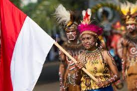 Pakaian adat pria papua barat. Pakaian Adat Papua Beserta Gambar Dan Penjelasannya Berita Papua