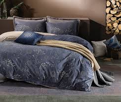 Huzurlu Lacivertin Derin Notalarini Beyazin Tazeleyici Enerjisiyle Dengeleyen Fossil Nevresim Seti Minimal Cic Nevresim Takimlari Nevresim Takimi Nevresim