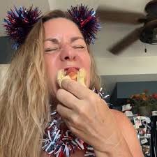 Natalie McCulloch (@natalielizabeth0715)