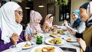 Niat dalam hati, makan dan minum lillahi ta'ala. Adab Makan Dan Minum Dalam Islam Sesuai Ajaran Rasulullah Saw