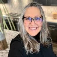 Stacey Schrader's Instagram, Twitter & Facebook