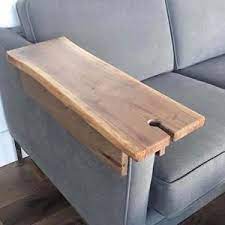 houten tafel voor over de leuning van de bank huis interieur design goedkoop interieur diy houten meubels