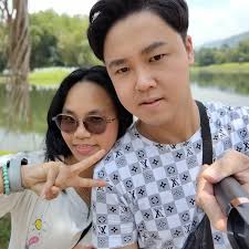 Jasmine Ting (@xiaosuang96) · Instagram photos and Reels