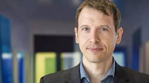 Dropper fysisk valgkamp i slutspurt, mens andre serverer pølser: Kan afgøre  valget, vurderer professor