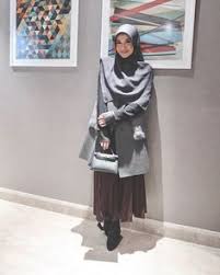 Menanti anak pertama, ternyata usia kandungan zaskia sungkar telah memasuki 9 bulan, sang suami, irwansyah mengaku panik. 12 Photography Ideas Hijab Style Casual Hijab Fashion Inspiration Casual Hijab Outfit