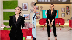 Celebra actriță urmează să devină mamă pentru a treia oară, după 2021 se arată a fi unul foarte prosper pentru adela popescu. Fzxciuyxujaqfm