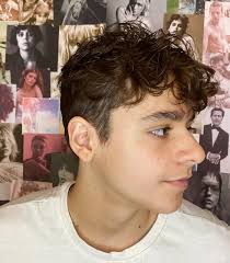 Carrie Brewster // Vera Lux...