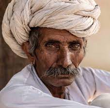 An Old Man In India Has Seen The World India Photography Portrait Velasquez