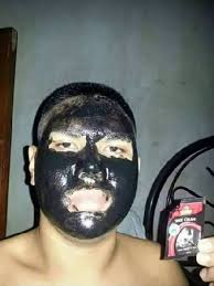 Kocak 10 Potret Orang Pakai Masker Wajah Anti Mainstream Dailysia