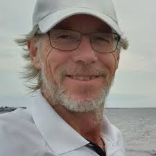 Can camera angles be mentioned in screenplay??