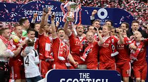 The clubs contesting the 2014 final were scottish premiership clubs, aberdeen and inverness ct. Scottish League Cup Final Aberdeen Have Defeated Inverness After A Penalty Shoot Out Football News Sky Sports