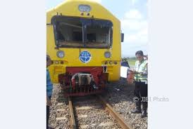 Kereta ini adalah kereta dari stasiun balapan solo dengan tujuan akhir stasiun gambir (jakarta). Ada Krl Jogja Solo Ka Prameks Pensiun