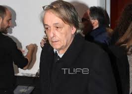 Ηδη μετά από τρεις αποχαιρετιστήριες εκπομπές η ελένη μενεγάκη αποχώρησε, την ίδια ώρα που ο ανδρέας μικρούτσικος, μετά από πολλά χρόνια απουσίας. Andreas Mikroytsikos H Sygkinhtikh Fwtografia Apo To Parel8on Me Ton Gio Toy