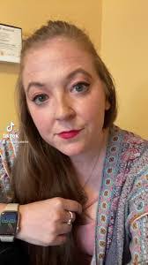 Erin Connelly's Instagram, Twitter & Facebook