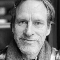 Assisted by AI, a workforce of bees tracks pollution and boosts  biodiversity