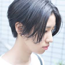 並木一樹 小顔ショートヘア ショートパーマ ボブヘアさんはinstagramを利用しています today s guest 前下がりのクールな ショートにワンカラーで黒に近いアッシュグレーに 暗めでも透明感のあるカラーがオススメ ショートに切りたくて悩んでる ボブヘア