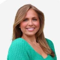 Laura Mcgee's Instagram, Twitter & Facebook