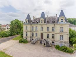 Elegant Chateau In The Loire Valley French Property French Architecture Chateau