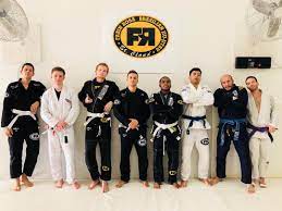 The White House Jiu Jitsu And Boxing Lunch Time At The White House Fabin Rosa Brazilian Jiu Jitsu St Cloud Join Us Tuesday S And Thursday S 11 1 Www Whitehousebjj Com Frbjjfamily Frbjjstcloud Whitehousebjj Lunchcrew