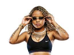 Veja as letras de mc dricka e ouça vegas, e nós tem um charme que é dahora, empurra empurra, me olha e me respeita e muito mais músicas! Quem E Mc Dricka Considerada A Nova Voz Do Funk Popline