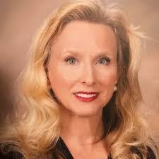 Beatrice Bateman's Instagram, Twitter & Facebook