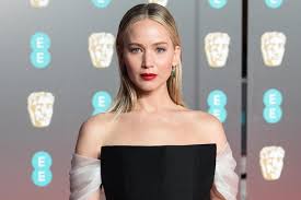 Actress jennifer lawrence has lowered the price on her luxurious manhattan penthouse amid a downturn in the upper east side's condo market. Jennifer Lawrence Rep Clarifies Comments About Acting Break Ew Com