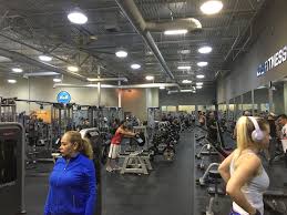 Eōs fitness is looking to open 15 to 20 gym locations in manhattan for a new luxury fitness line to compete with its ritzy rival — but with memberships costing about half as much. Best Gyms In Avondale Mean Convenience For You EÅs Fitness