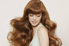 Quelle coiffure pour une femme de 30 ans, et modèle coiffure à la mode : Coiffure Cheveux Longs 2021 Le Top Des Modeles De Coupes Pour Les Cheveux Longs Doctissimo