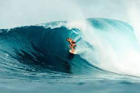 S.gilmore, m.manuel and 3 others, 06/18/2021 Carissa Moore Claims Fourth Wsl Women S Championship Tour Title
