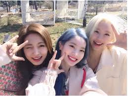 And she also composed how you. Twice S Dahyun May Be Part Of The Maknae Line But She Still Babies Tzuyu And Chaeyoung Koreaboo