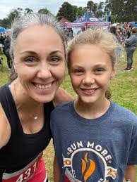 Shelly Saar's Instagram, Twitter & Facebook