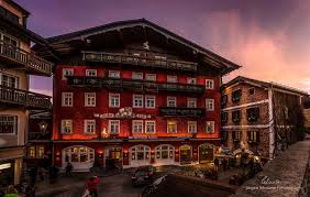 If you are looking for a quality hotel in dorking then book with us today. The White Horse Inn Hotel Weisses Rossl St Wolfgang Gmund Flickr