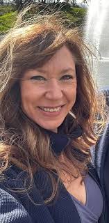 Melissa Millis's Instagram, Twitter & Facebook