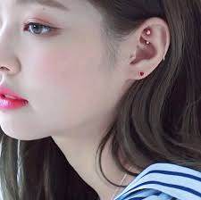Blackpink Seventeen And Other Idols All Get Their Piercings At The Same Store And You Can Get Your Ears Pie In 2021 Ear Piercings Ear Peircings Emerald Earrings Studs