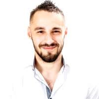 50+ perfiles de «Adger»