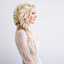Channeling Elsa From Frozen In This Winter Wedding Hair Inspiration Travis Richardso Wedding Hairstyles For Long Hair Long Hair Wedding Styles Hair Lengths
