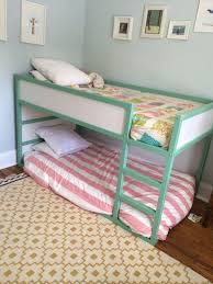 Geteiltes Zimmer Fur Madchen Ikea Kura Etagenbett Hack Gemalt Farrow Ball Arsenic Amp Arsenic Ball Etagen Ikea Kura Bed Shared Room How To Make Bed