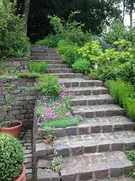 Garten am hang haus und garten garten terrasse treppe bauen gartenweg gartenzaun landschaftsgestaltung garten pflanzen gartenarbeit. Hohengestaltung Im Hanggarten Garten Von Eckhardt Gmbh Co Kg