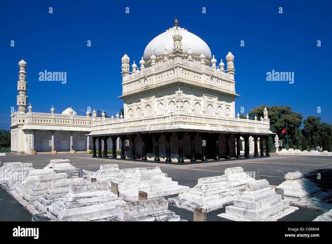 Mausoleum of Haider Ali and Tipu Sultan, Gumbaz, Srirangapatnam, Karnataka, South India, India, Asia Stock Photo - Alamy