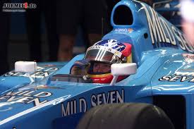 Check spelling or type a new query. Fernando Alonso Renault Fahrer Via Team Pc Genau Im Blick