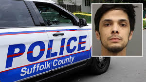 Rescatan a conductor que cae con todo y auto al agua en muelle de Long  Island, Nueva York