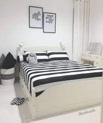 Desain dengan unsur alam seperti menggunakan bahan kayu adalah solusi terbaik untuk membuat kamar menjadi terlihat natural. 180 Ide Kamar Tidur Kamar Tidur Ide Kamar Tidur Desain Interior