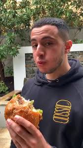 IssaVibe Burger: More Delicious Content Ahead! 🥰