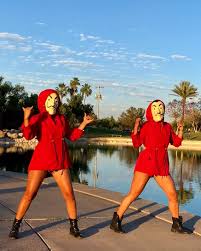 La Casa De Papel Lacasadepapel Acasadepapel Costume Halloween Outfits Halloween Costumes Friends Trendy Halloween Costumes