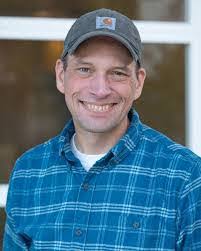 Robert Stufflebeam's Instagram, Twitter & Facebook