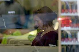 Near trader joe's & target. Alyson Hannigan At Hair Salon In Brentwood 04 Gotceleb