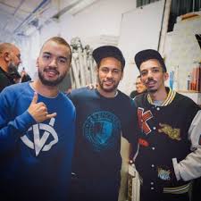 Bigflo et oli, les petits princes du rap, page fan. The Sweatshirt Worn By Neymar On The Account Instagram Bigfloetoli The Sweatshirt Worn By Neymar On The Account Neymar Jr Top Netflix Series Neymar