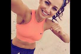 Bayern munich striker robert lewandowski and his wife anna lewandowska have welcomed their second daughter. Robert Lewandowski S Wife Anna Consoles Star Following Shock Poland Defeat At World Cup Daily Star